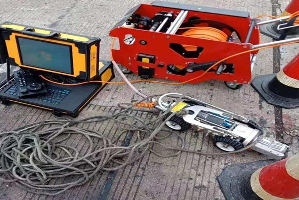 阿克塞CCTV管道检测机器人