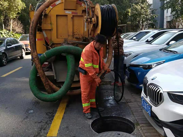 阿克塞排污管道清淤