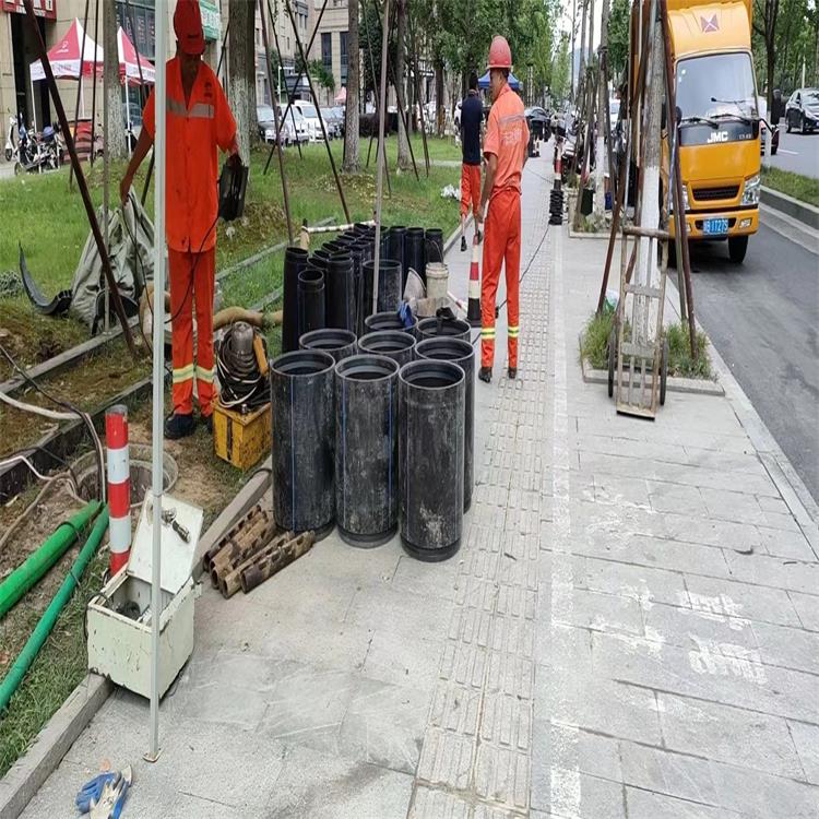 阿克塞管道短管置换修复